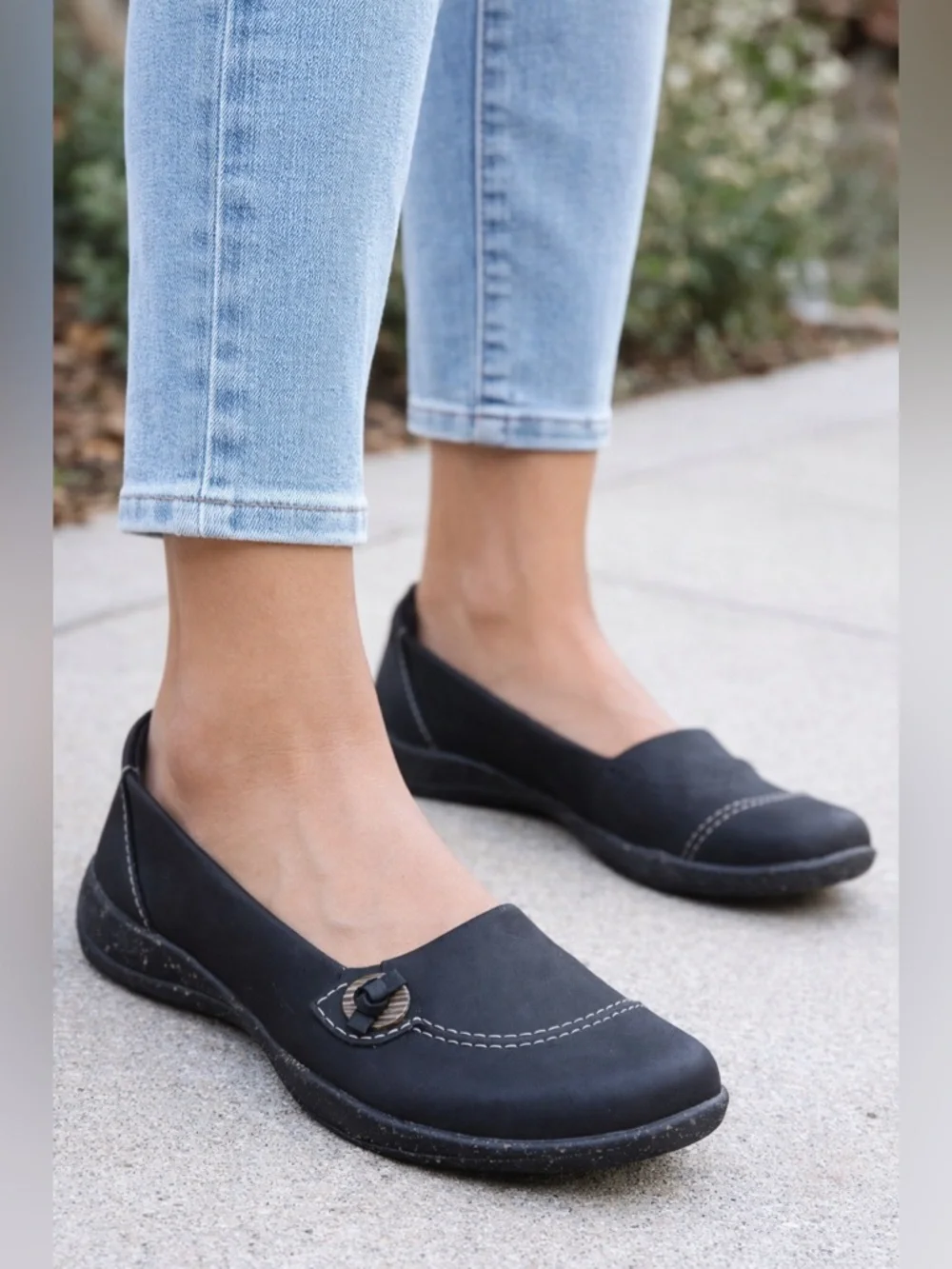 Clarks Collection Women’s 8 Roseville Sky Black Leather Slip-On Loafers